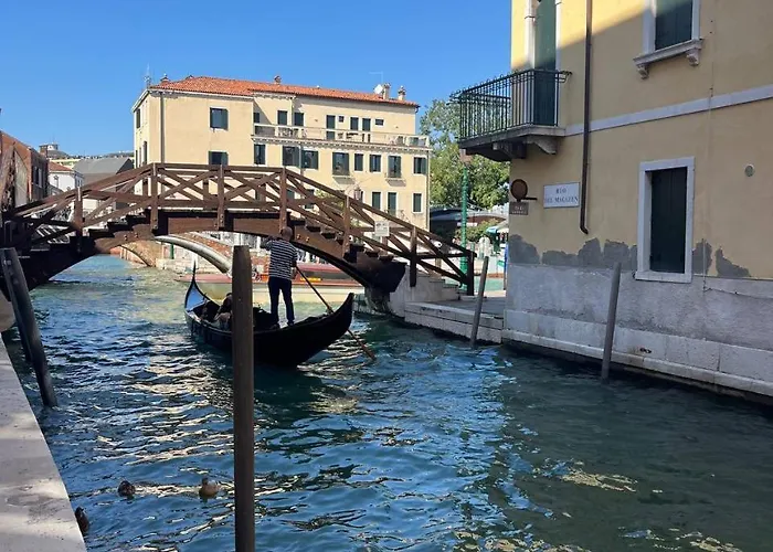 Ca'dei Nonni Canal View Apartman
