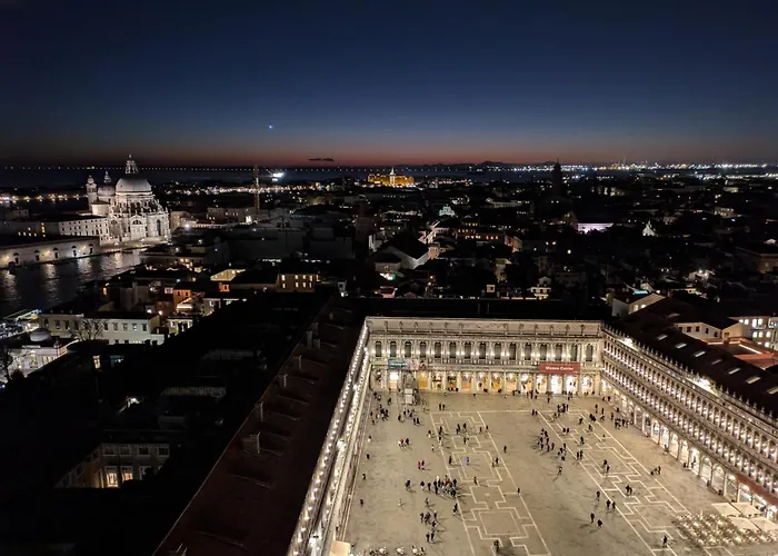 Ca'dei Nonni Canal View